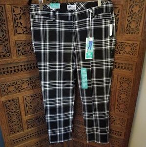 Old Navy Pixie pants